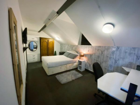 Hotels in Kirklees
